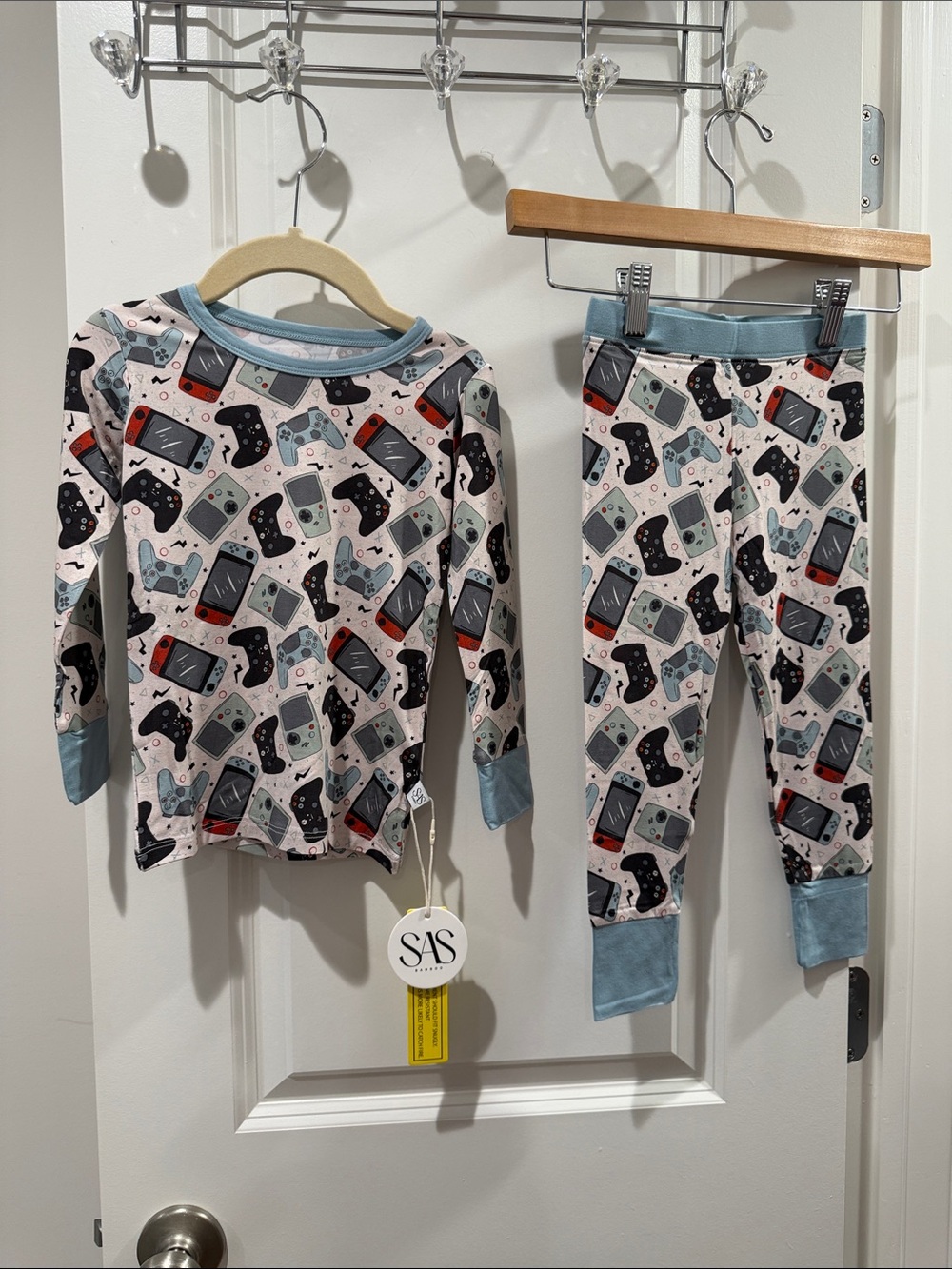 Kids Video Game Controller Print Bamboo Pajama Set - size 3T NWT